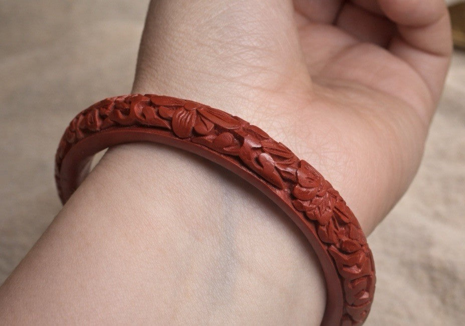 Vintage Chinese Cinnabar Carved Bangle Bracelet Floral Peony Lacquer
