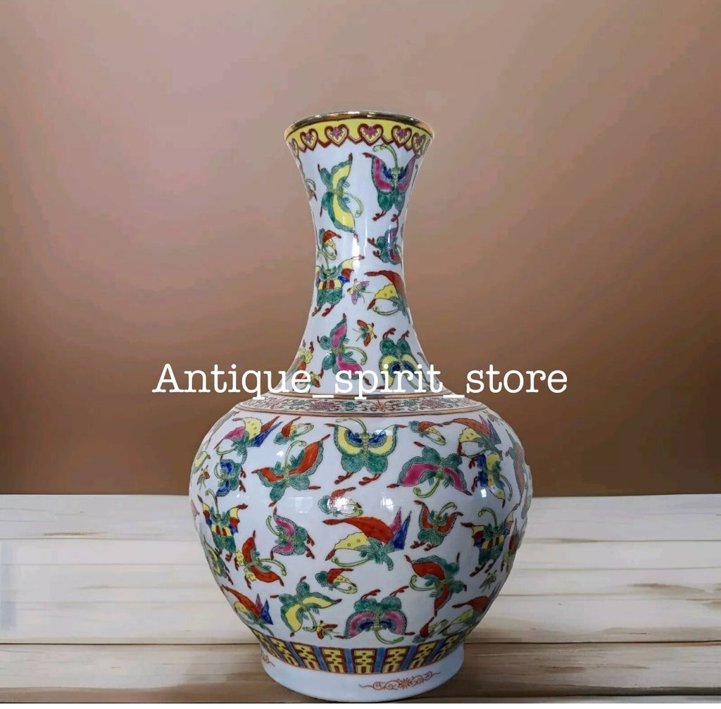 Antique Chinese Famillerose Butterfly vase Qing Guangxu Mark Hand painted