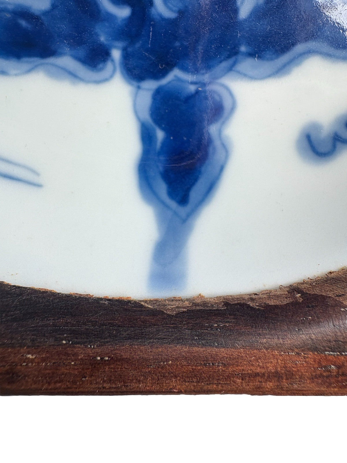ANTIQUE WOOD HAND PAINTED CHINESE DESIGNS STANDING ASH TRAY