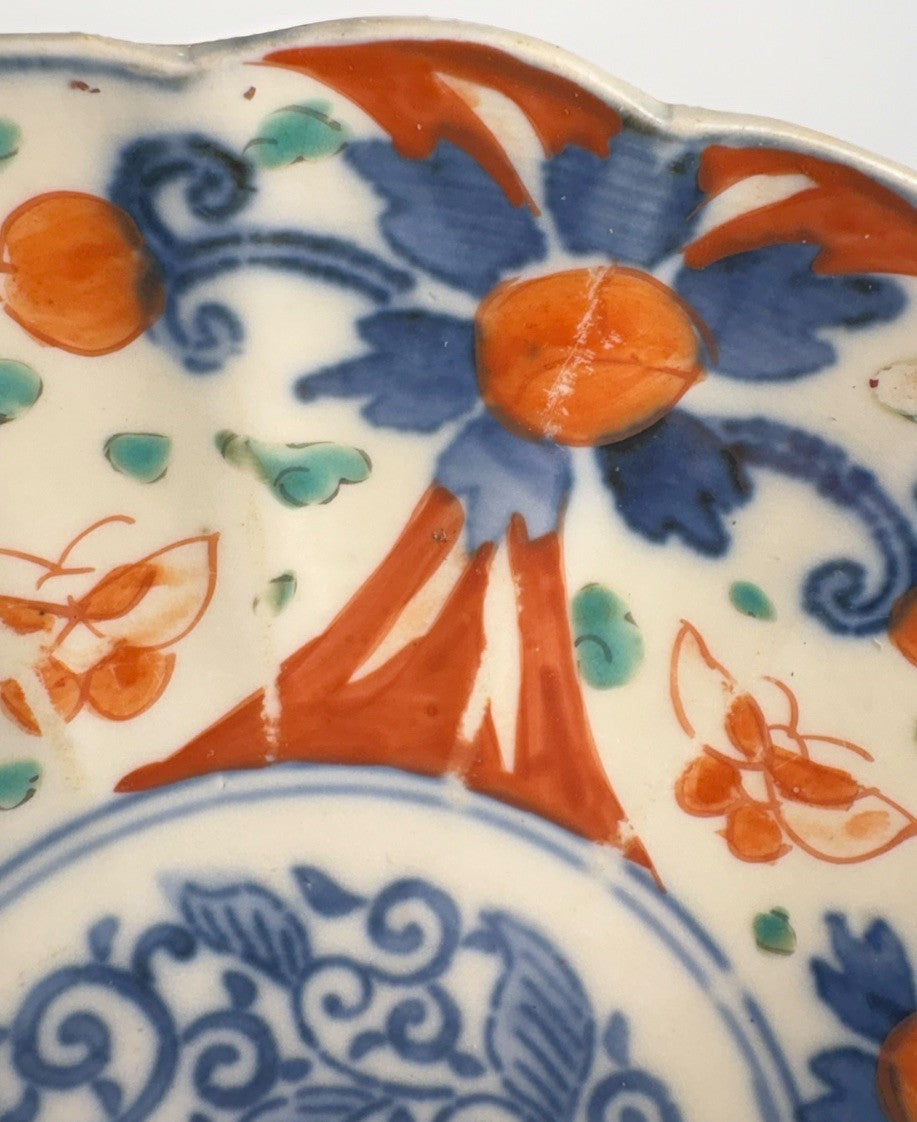 Antique Japanese Imari Scalloped Plate 8.5” Meiji Era Hand Painted Floral