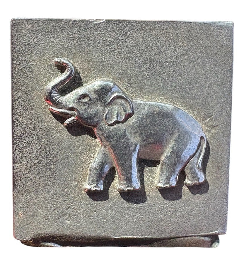 Silver metal elephant paperweight decorative