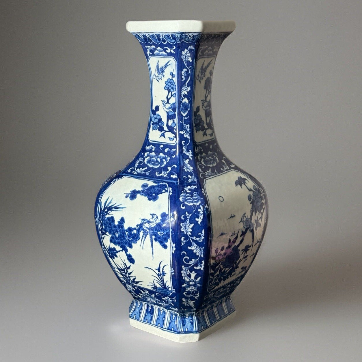 15” Vintage Chinese Large Floor Vase Blue & White With Birds