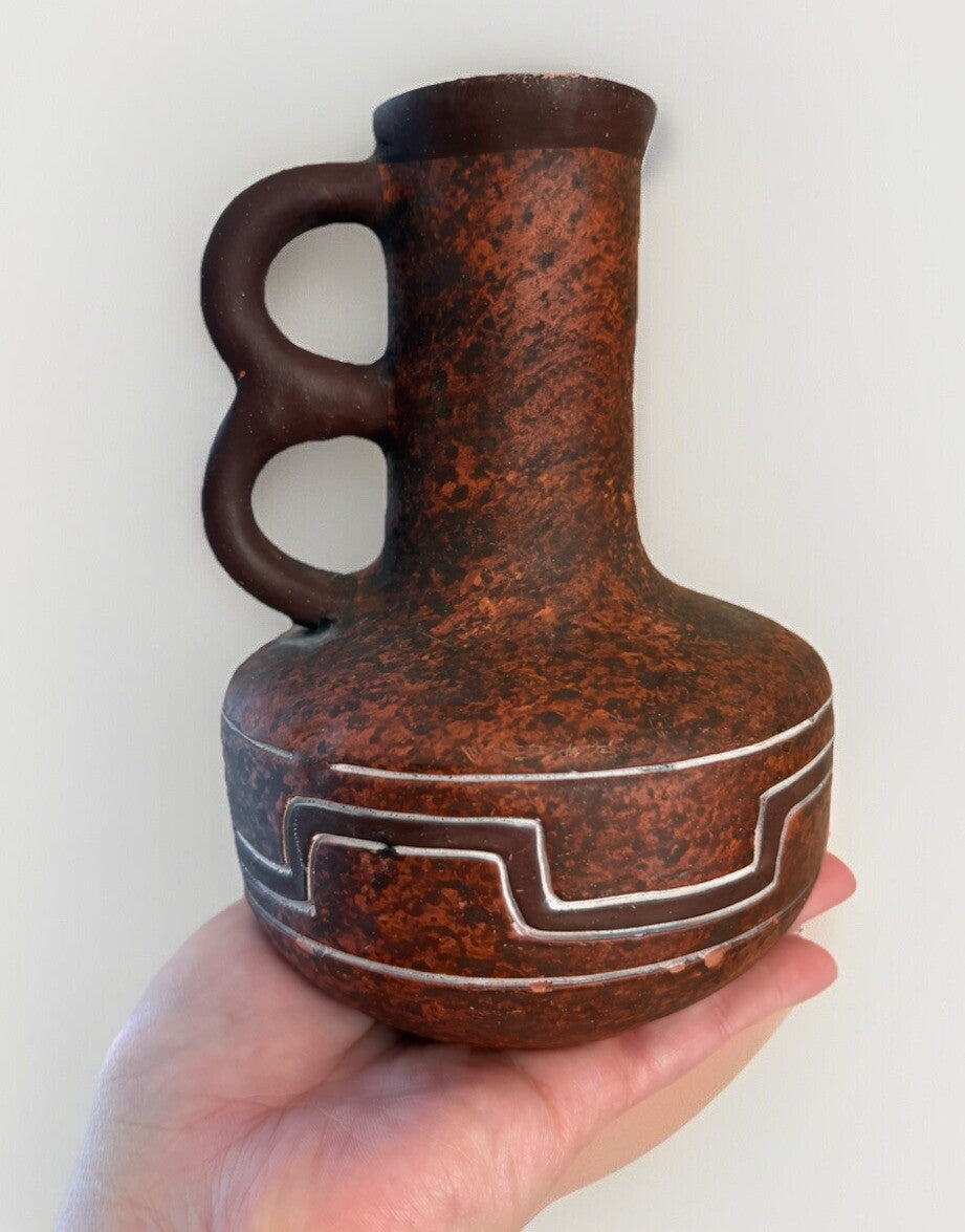 Vintage Popol Vuh Handcrafted In Mexico Red Black Clay Vase W/ Double Finger