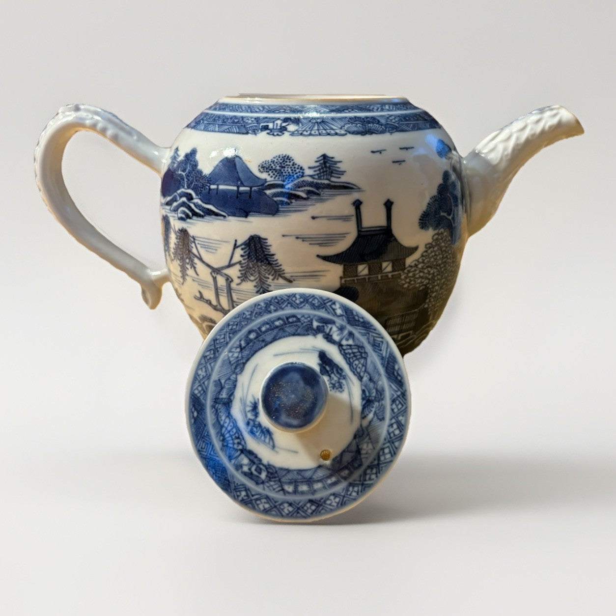 Antique Chinese Export Blue & White Porcelain Teapot – Landscape c1900 Repair