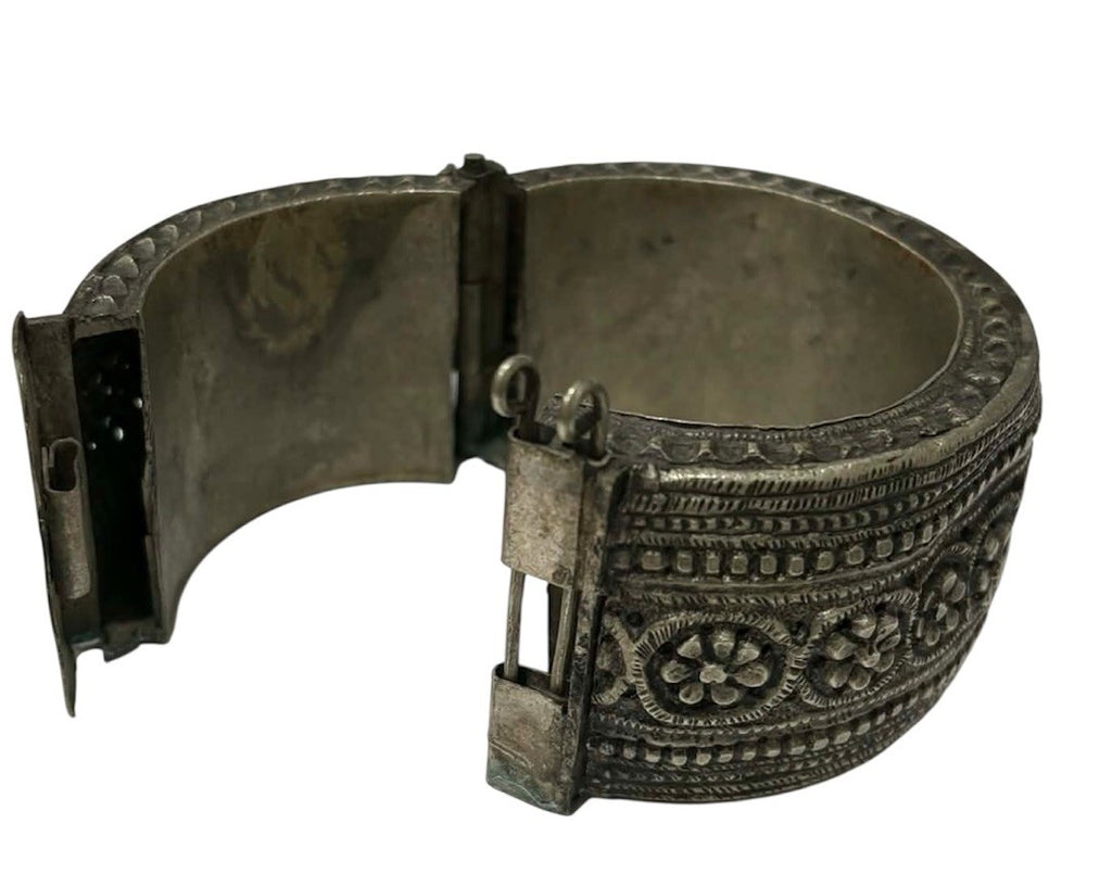 19th C Antique Ottoman / Berber Silver Hinged Tribal Cuff Bracelet