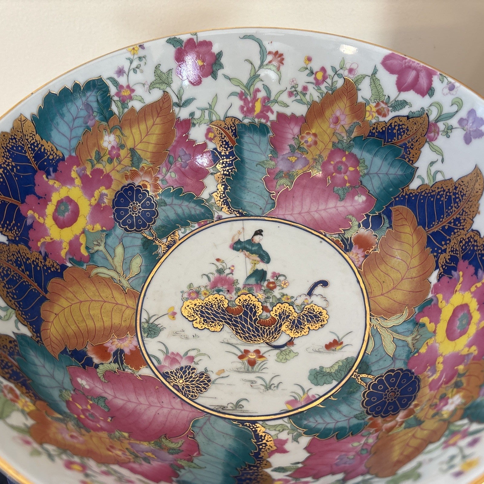 Chinese Famille Rose Porcelain Figural Floral Bowl, Late Qing, 12” Tobacco Leaf