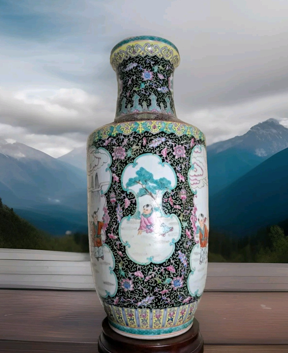 Antique Chinese Porcelain Vase Qianlong Famille Rose Fencai Hand Painted 18c