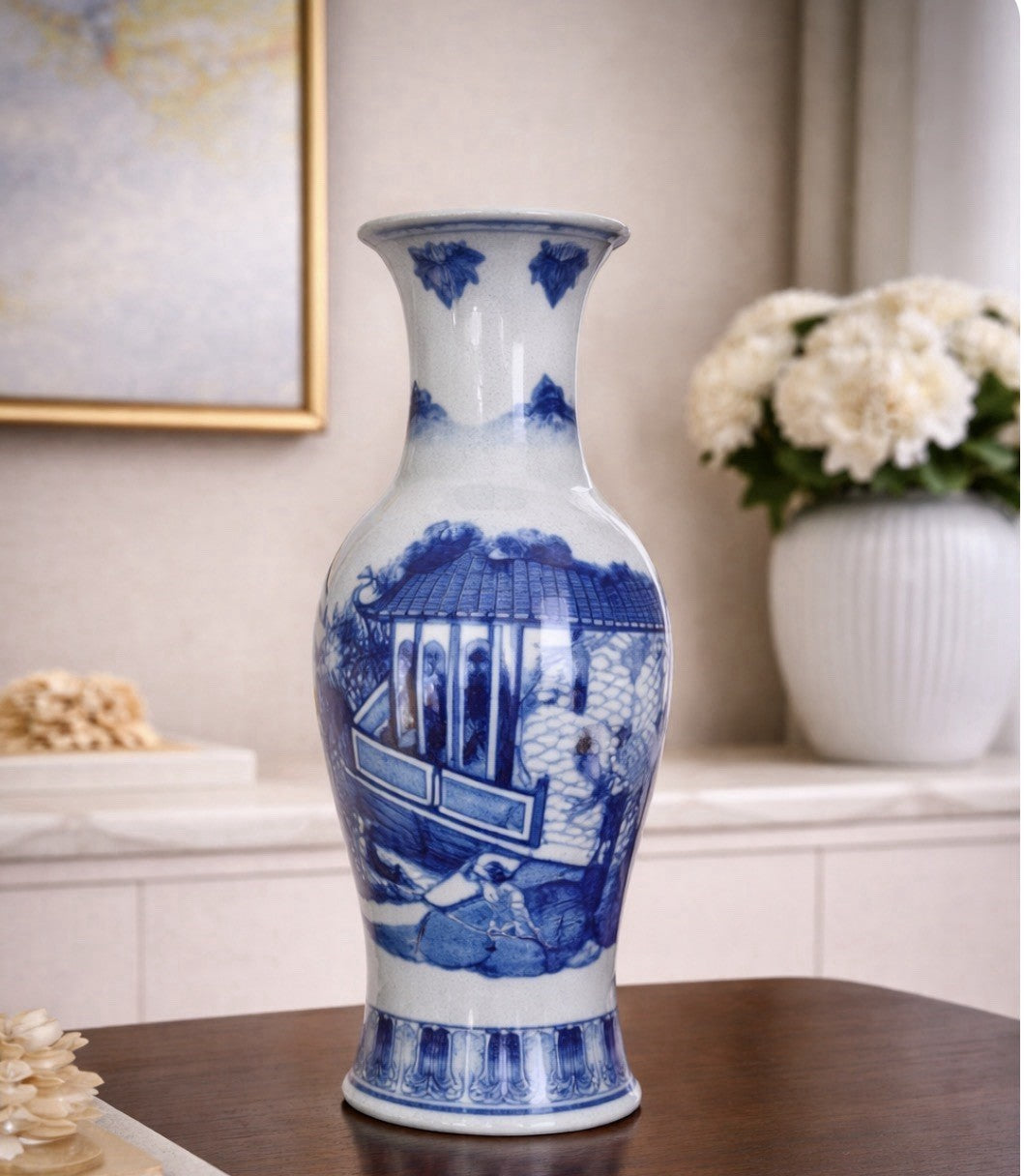 Qianlong Dynasty Mark Blue and White  Vase with Samurai fighting Hand,Paint,