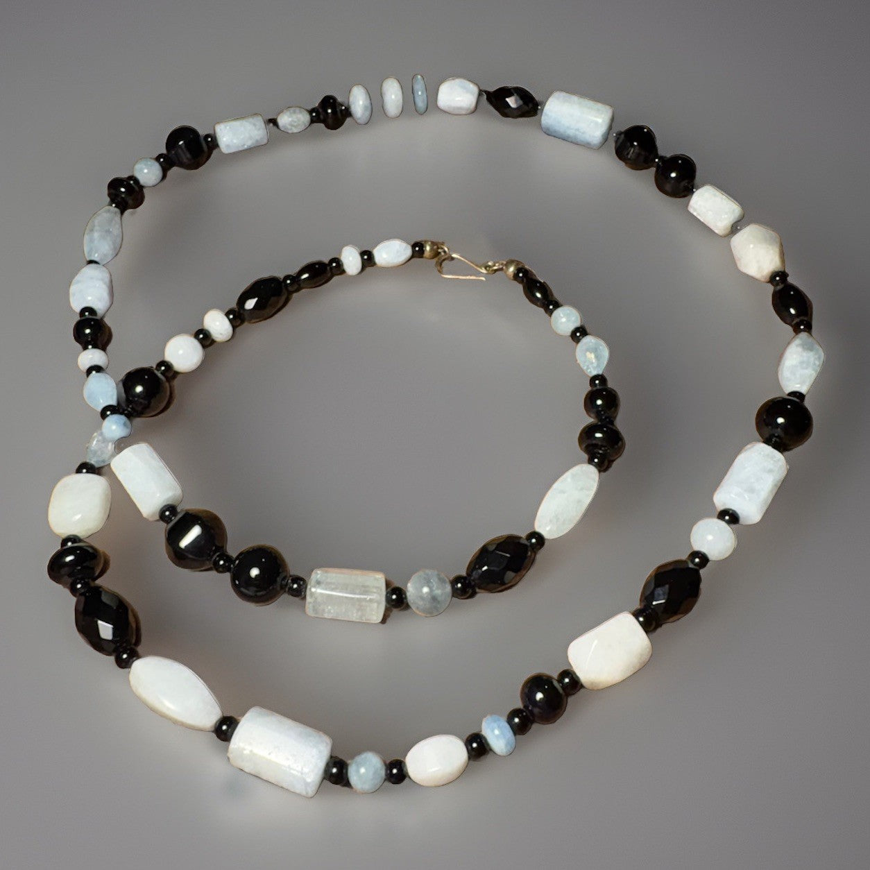 Vintage 34” Sterling Silver Beaded Necklace Aquamarine-Toned Stones & Black Onyx