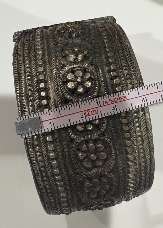 19th C Antique Ottoman / Berber Silver Hinged Tribal Cuff Bracelet