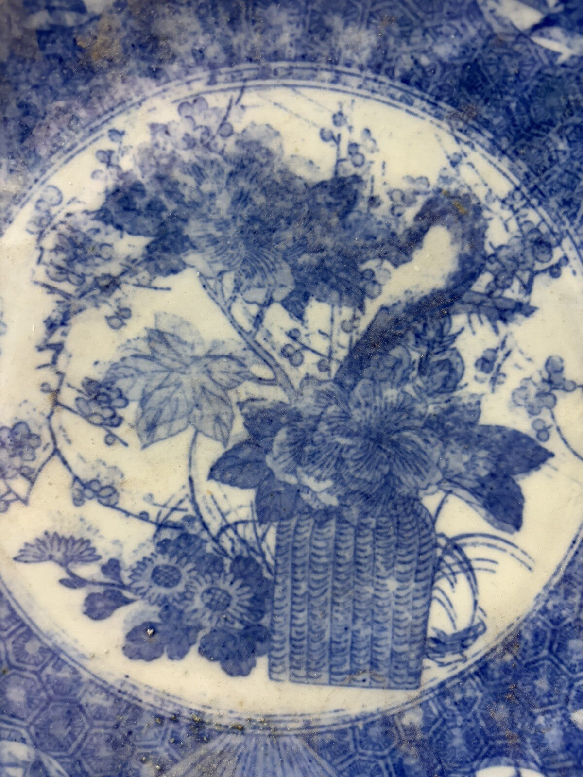 Antique Japanese Imari Porcelain Antique Blue and White Scalloped Plate