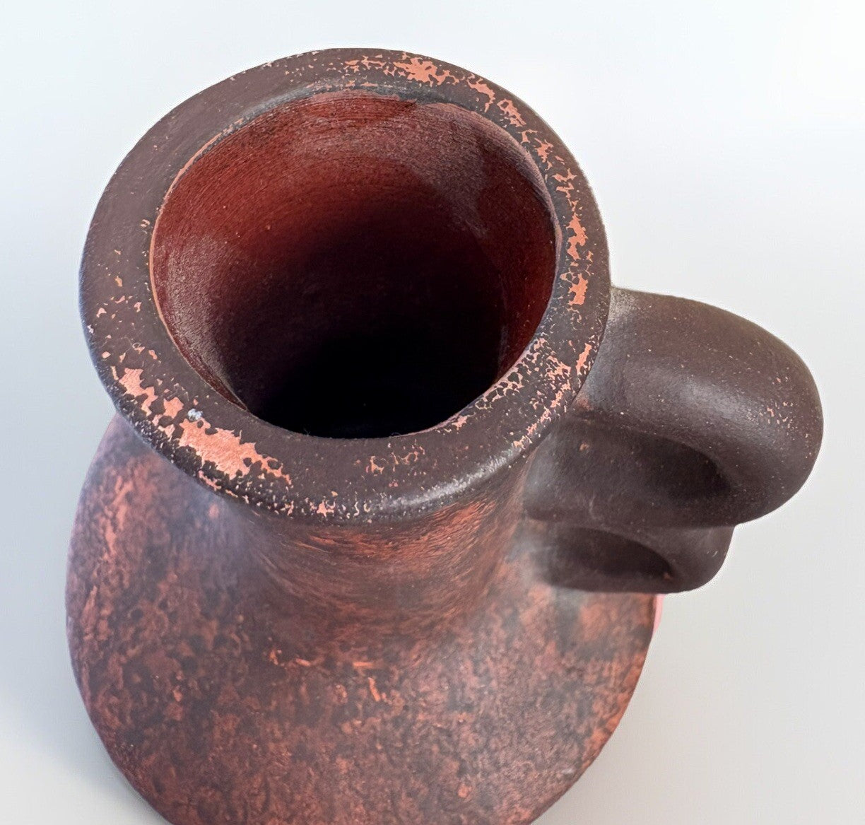 Vintage Popol Vuh Handcrafted In Mexico Red Black Clay Vase W/ Double Finger