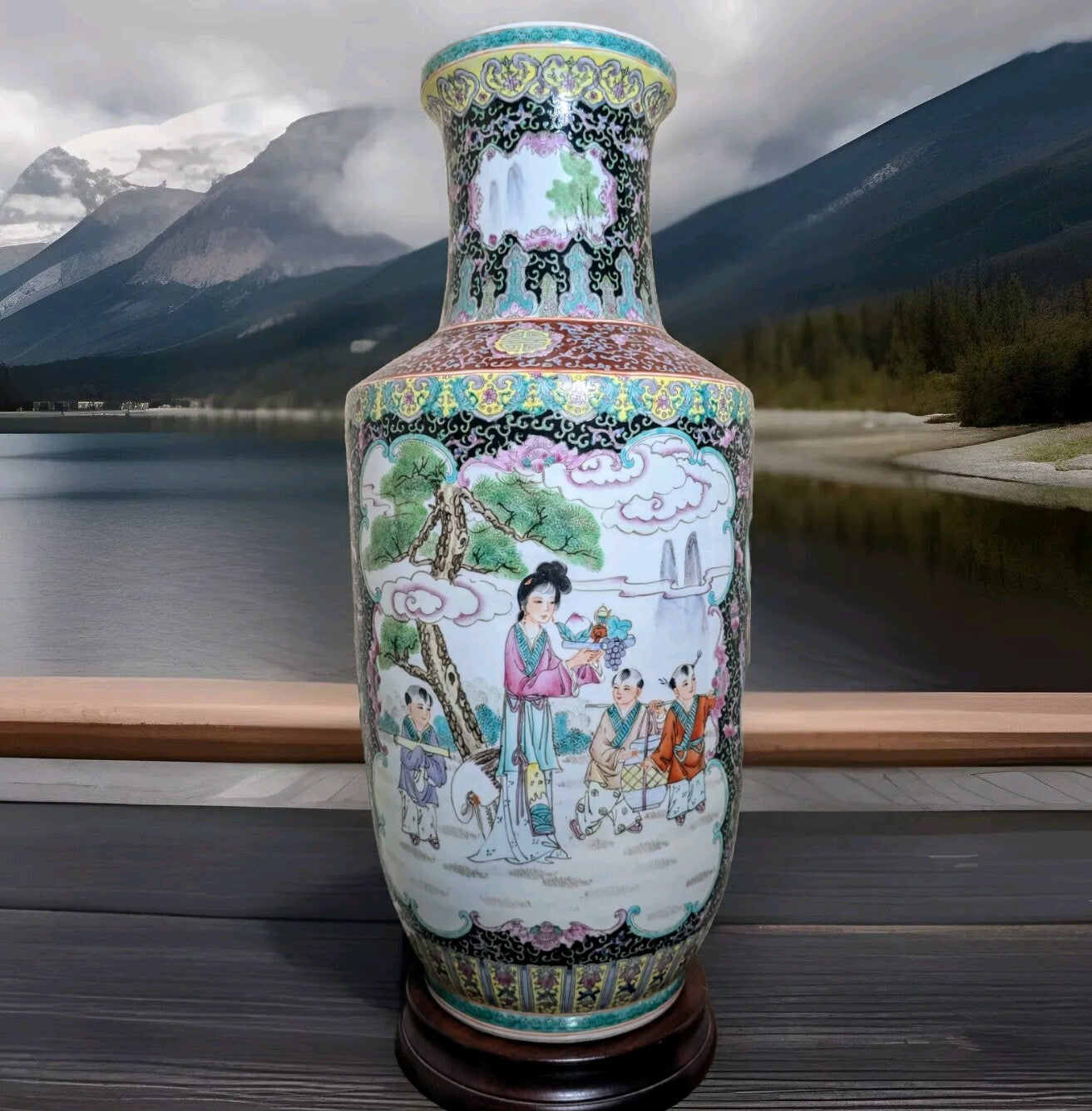 Antique Chinese Porcelain Vase Qianlong Famille Rose Fencai Hand Painted 18c
