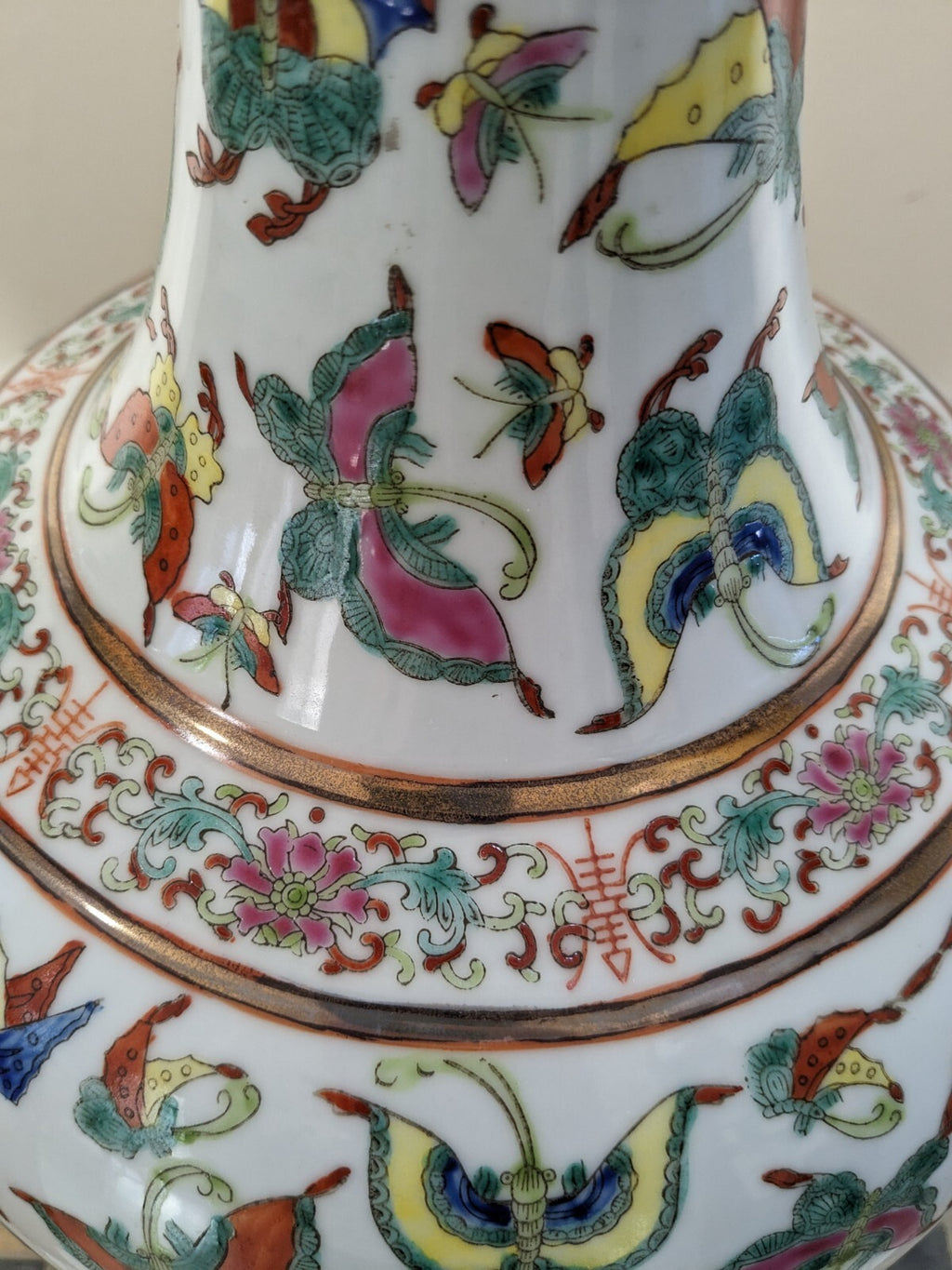Antique Chinese Famillerose Butterfly vase Qing Guangxu Mark Hand painted