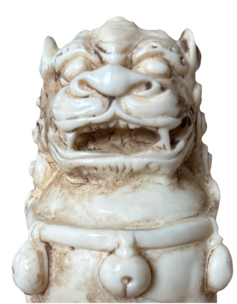 Vintage Resin FOO DOGS: Pair of Foo Dog.