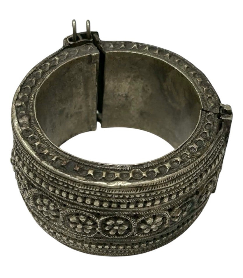 19th C Antique Ottoman / Berber Silver Hinged Tribal Cuff Bracelet