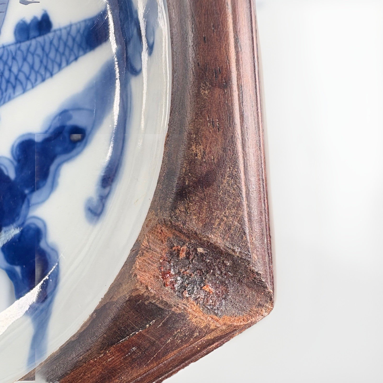 ANTIQUE WOOD HAND PAINTED CHINESE DESIGNS STANDING ASH TRAY