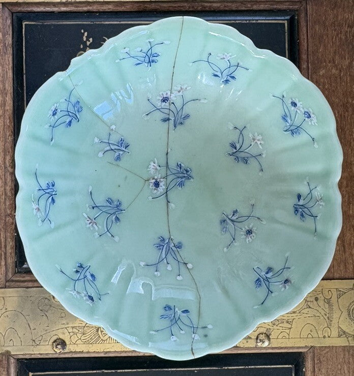 Antique Chinese Celadon Porcelain Bowl Qing Dynasty Blue White Enamel 1720/1760