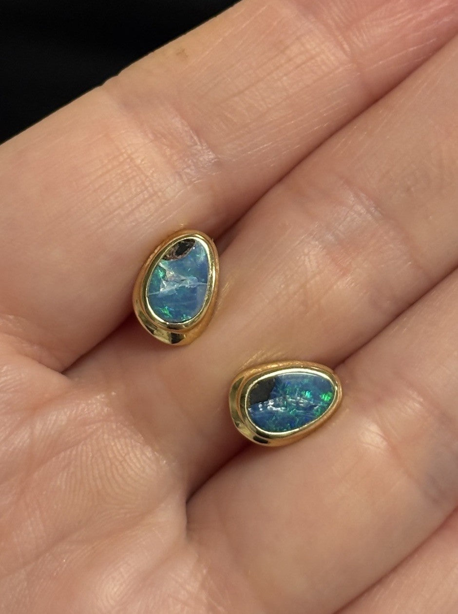 14K Gold Australian Opal Pendant & Earrings Set Blue Green Estate Jewelry