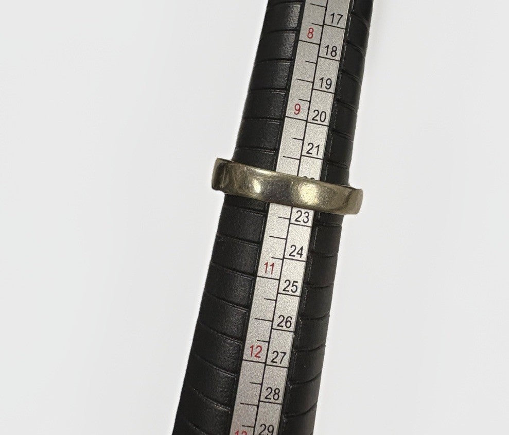 Men’s 10 Grams 18k White Gold Baguette Diamond Band Ring Size 10