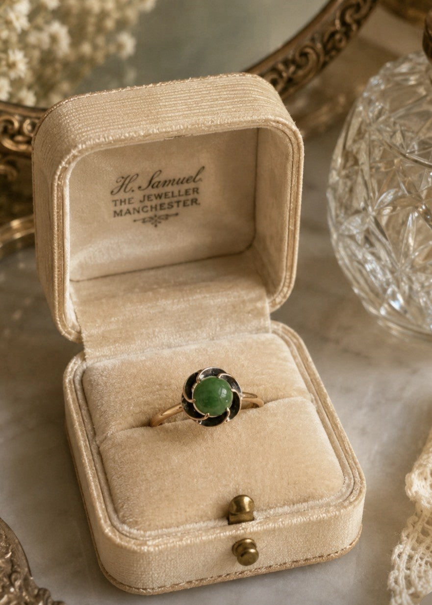 Antique 14K Gold Green Jade Flower Vortex Ring Size 5 Victorian Style