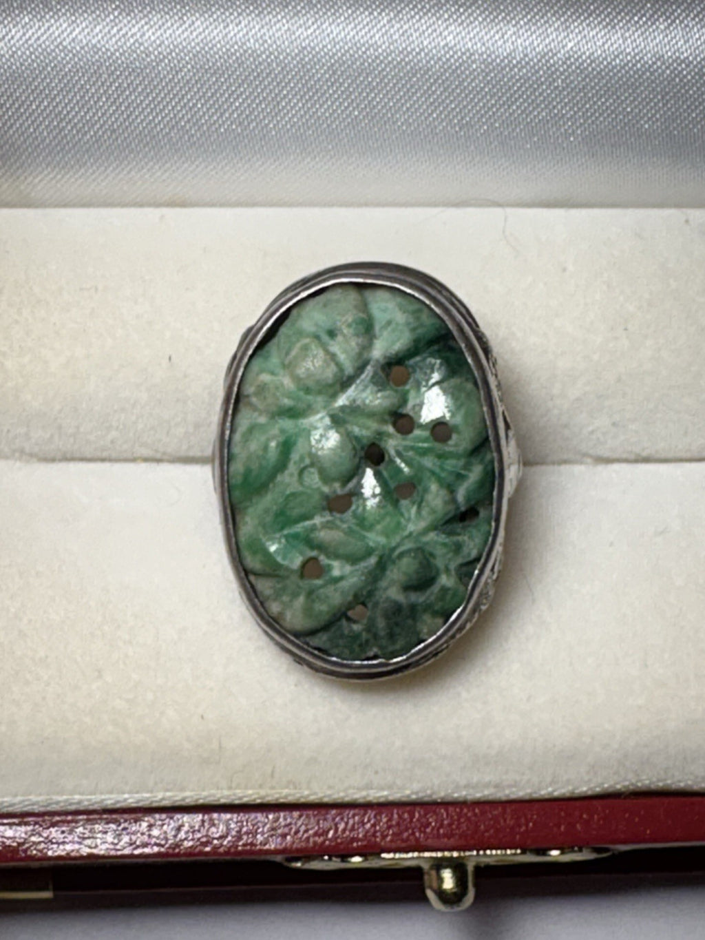 Art Deco Style Sterling Carved Green Jade Oval Ring Size 6