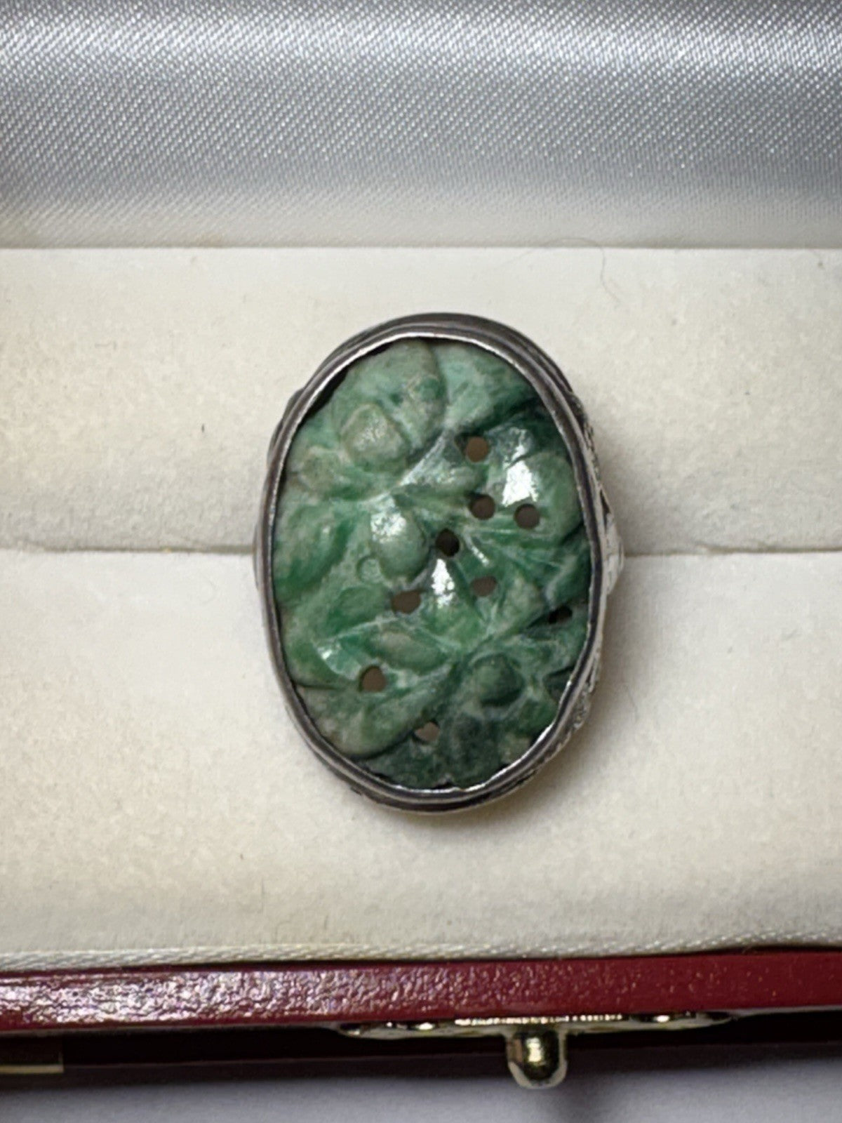 Art Deco Style Sterling Carved Green Jade Oval Ring Size 6