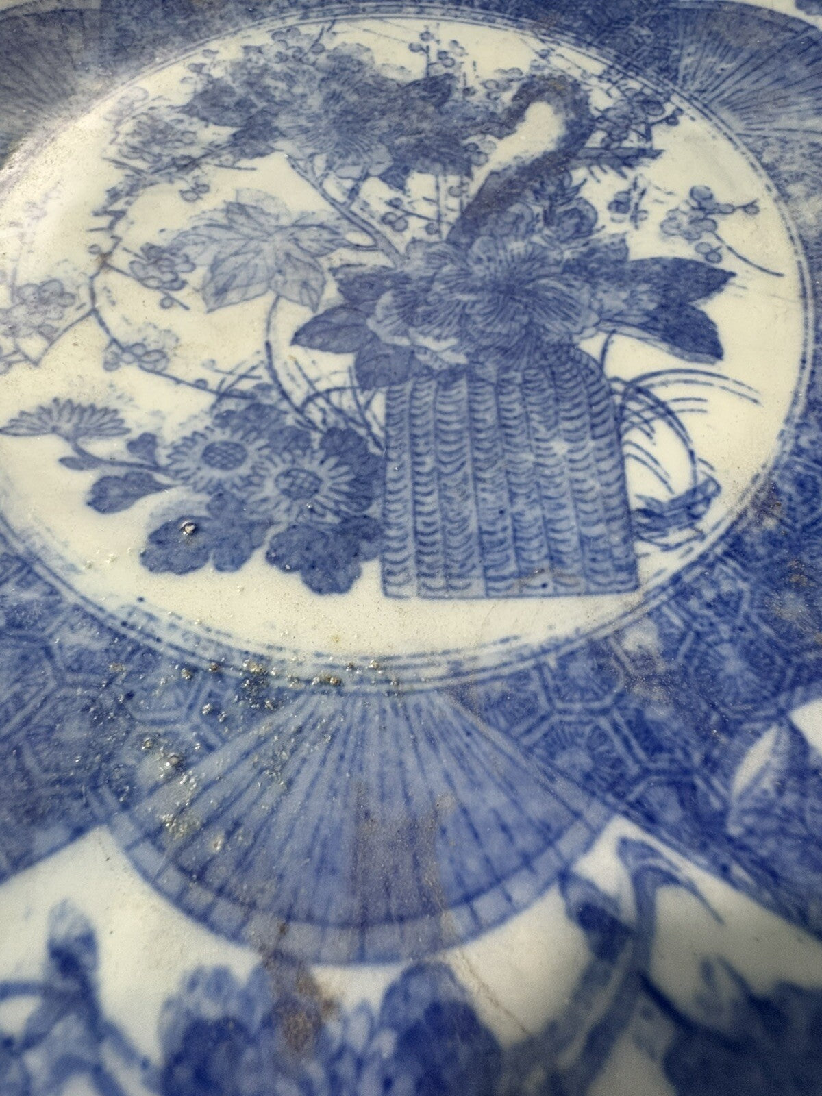 Antique Japanese Imari Porcelain Antique Blue and White Scalloped Plate