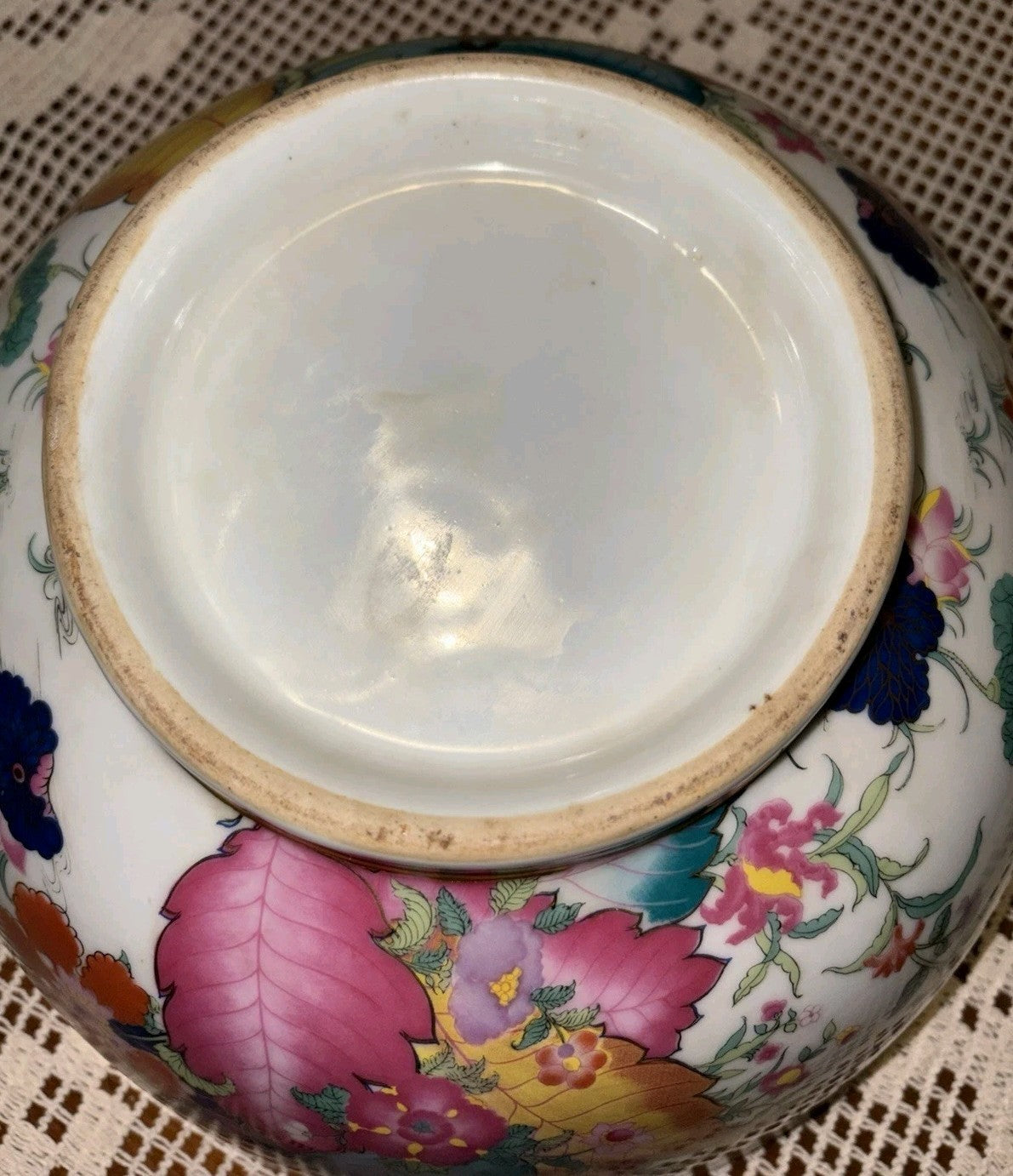 Chinese Famille Rose Porcelain Figural Floral Bowl, Late Qing, 12” Tobacco Leaf