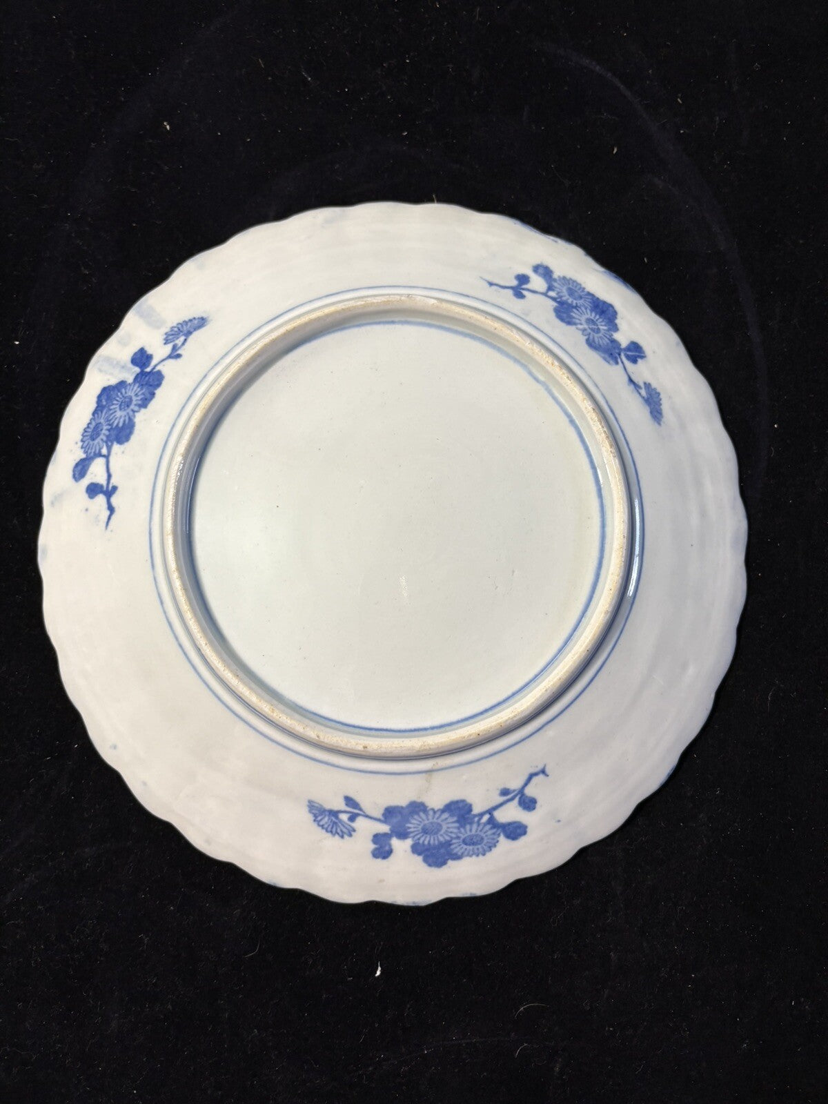 Antique Japanese Imari Porcelain Antique Blue and White Scalloped Plate