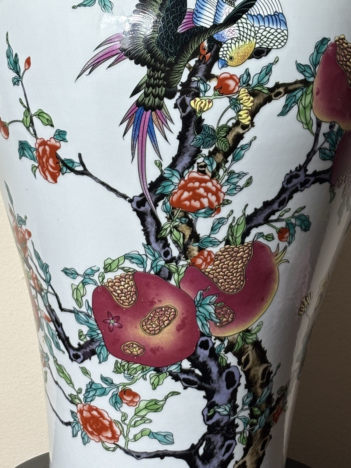 21.5” Chinese Large Floor Vase Floral Bird Scenes With Pomegranate