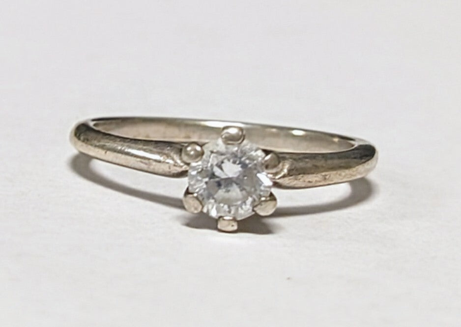 Vintage CZ White Sterling Silver Ring Size 6.5