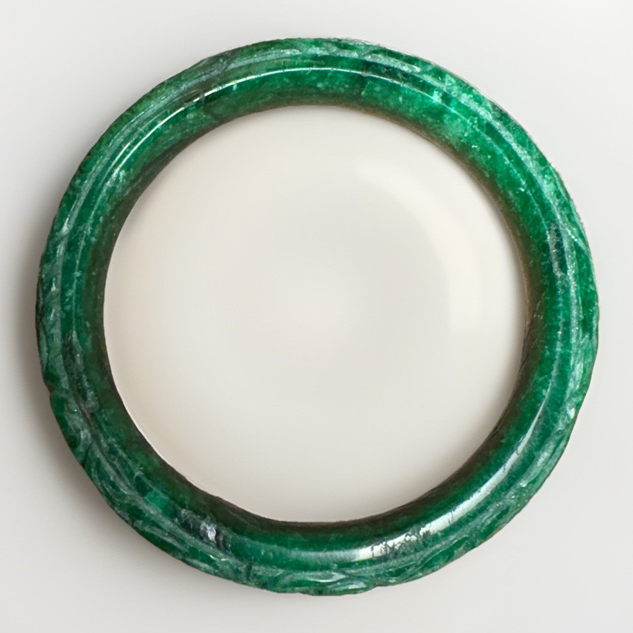 Vintage Carved Green Hardstone Bangle – Sculpted Floral Relief Bracelet