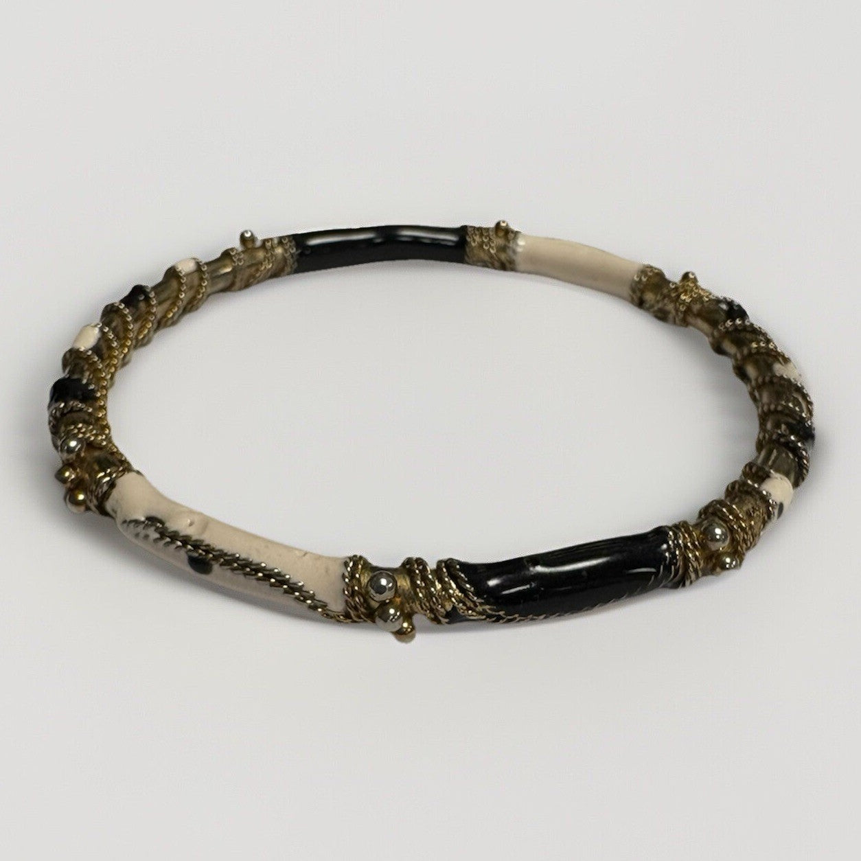 Black & White Enamel, Gold Tone Textured Rope Design Thin Bangle Bracelet