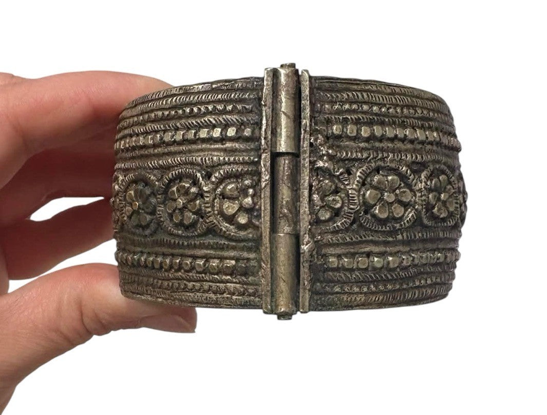 19th C Antique Ottoman / Berber Silver Hinged Tribal Cuff Bracelet