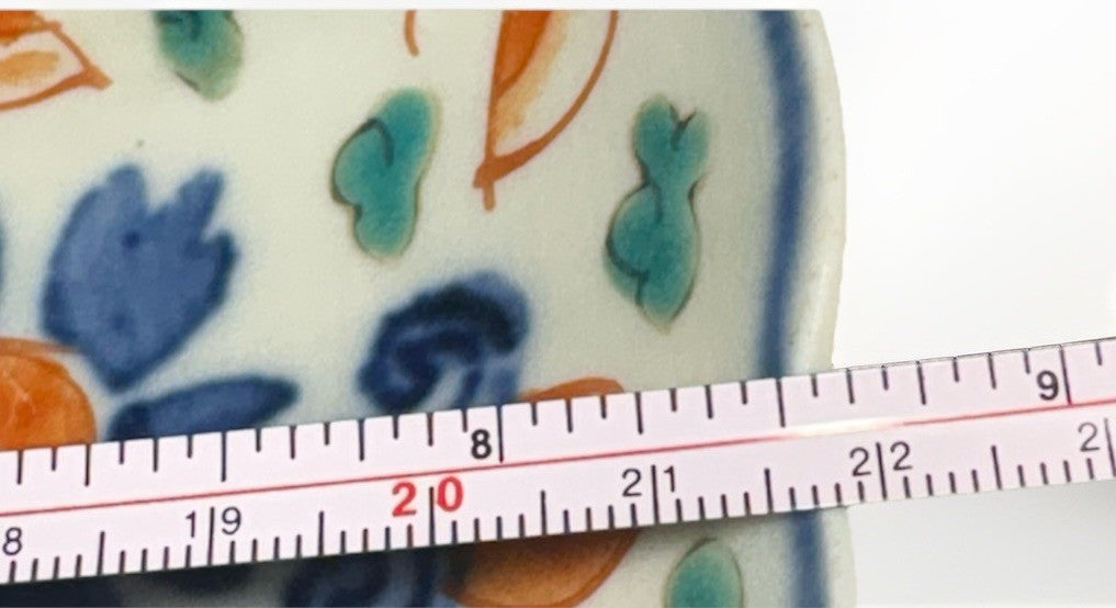 Antique Japanese Imari Scalloped Plate 8.5” Meiji Era Hand Painted Floral