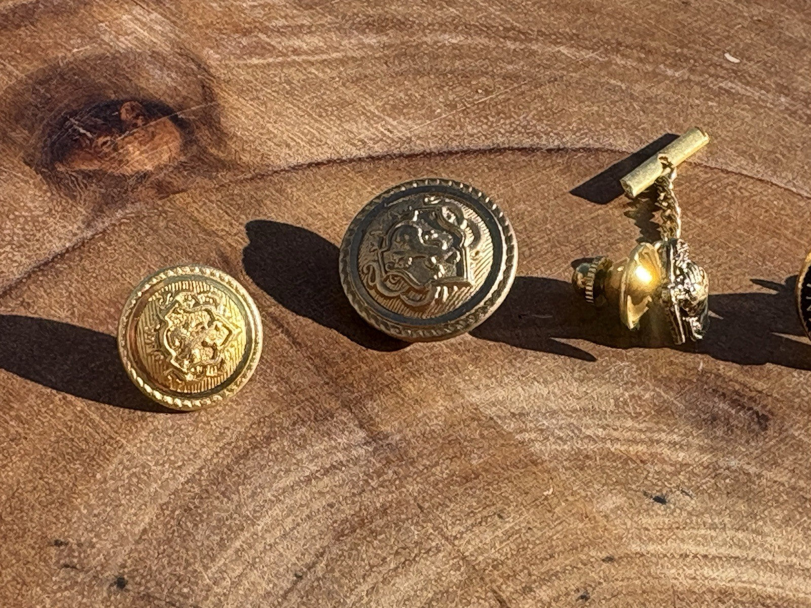 Vintage U.S. Marine Corps Pins & Military Buttons Lot – Enamel, Brass, Insignia