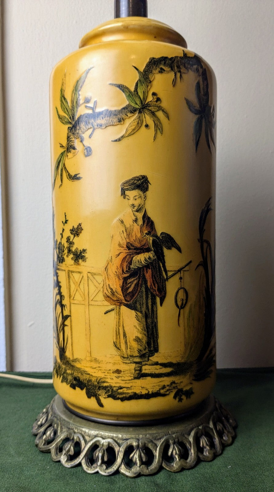 Vintage Mid-Century Chinese Paul Hanson Porcelain Brass Lamp