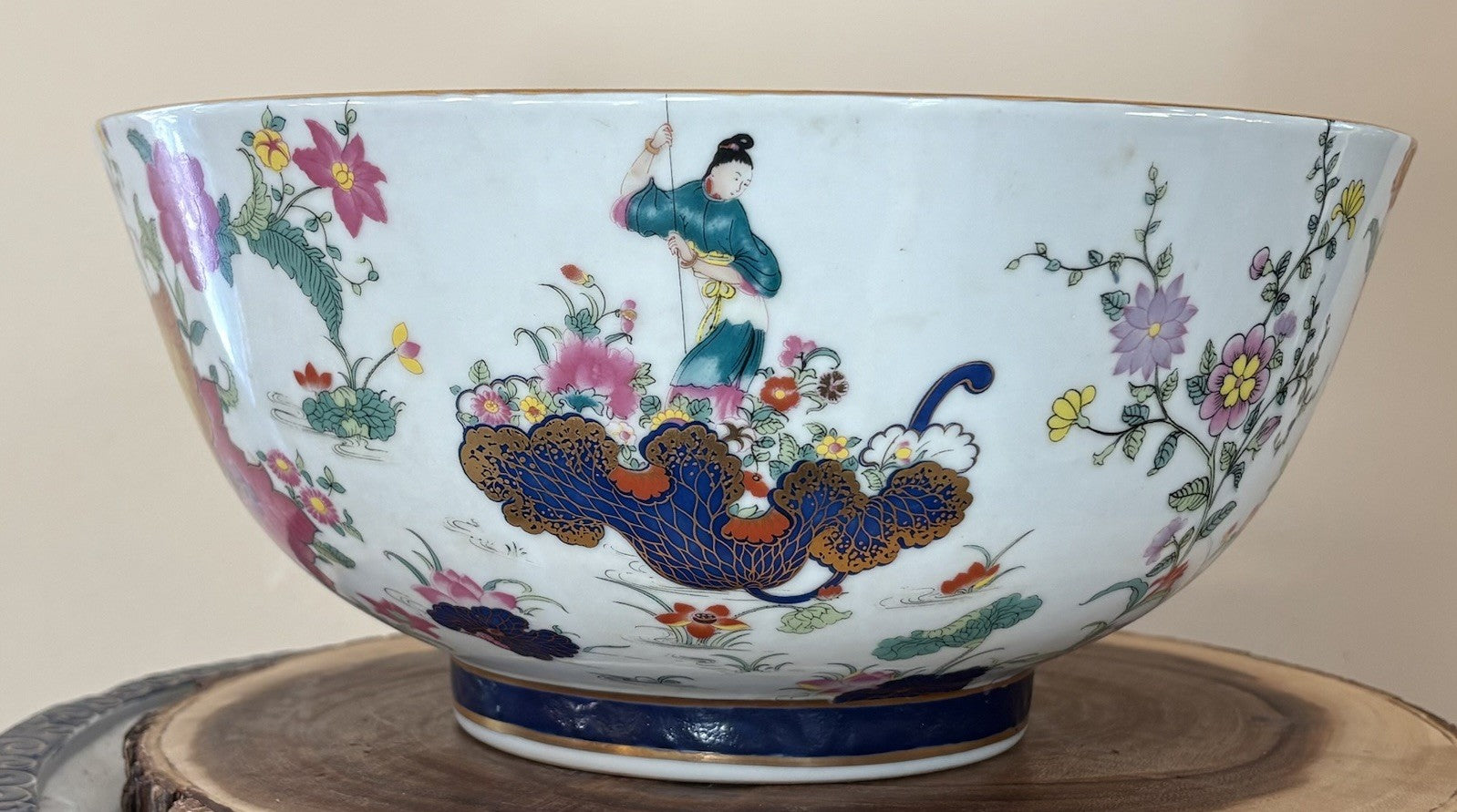 Chinese Famille Rose Porcelain Figural Floral Bowl, Late Qing, 12” Tobacco Leaf