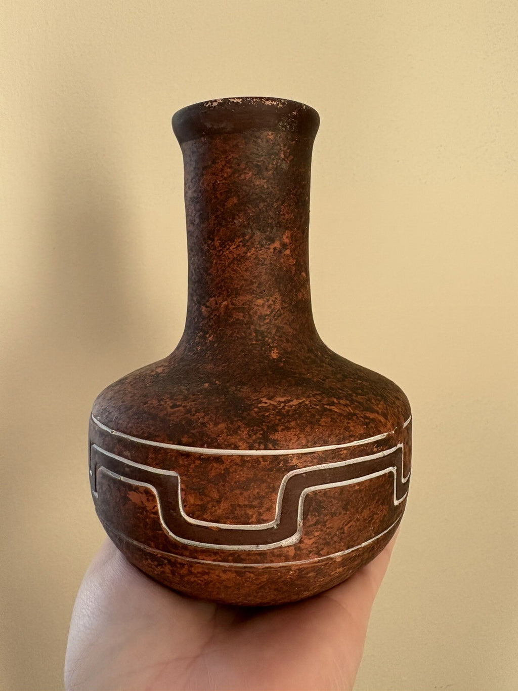 Vintage Popol Vuh Handcrafted In Mexico Red Black Clay Vase W/ Double Finger