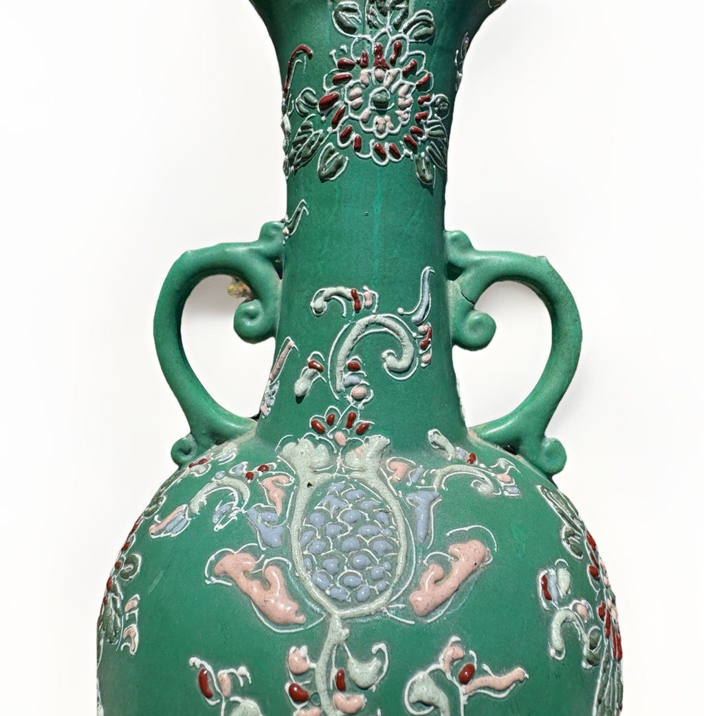Antique Japanese Moriage SATSUMA Hand Painted VASE Earthenware Double Handle