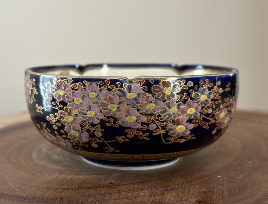 Antique Meiji Japanese Satsuma Mokko-gata Moriage Scenic Bowl Cobalt 4”