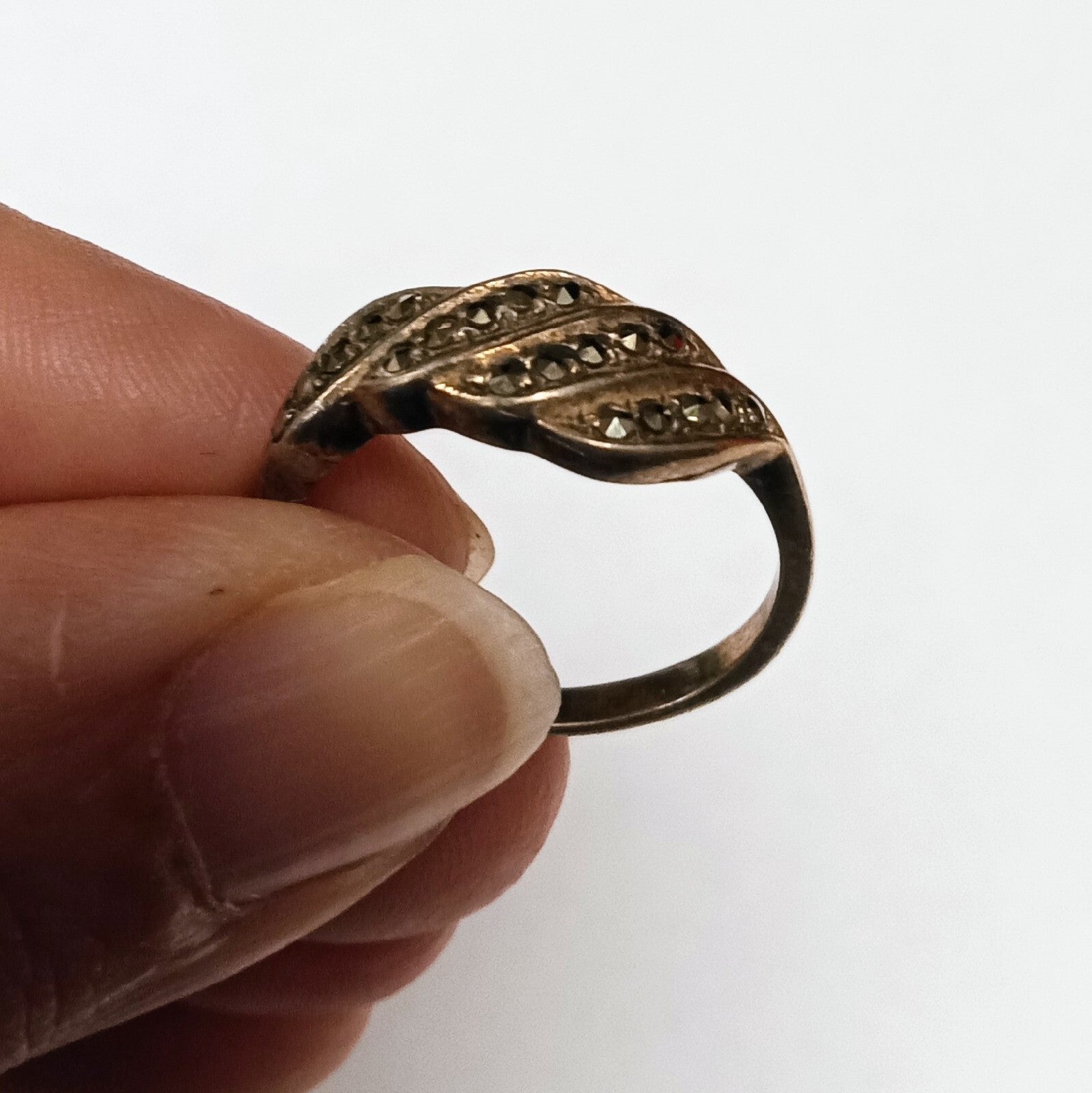 925 Sterling Silver - Vintage Sparkling Marcasite Band Ring Sz 7.75