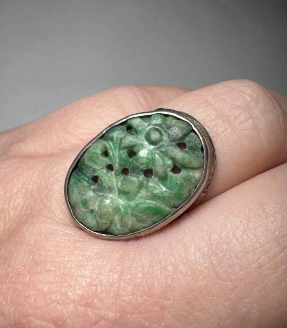Art Deco Style Sterling Carved Green Jade Oval Ring Size 6