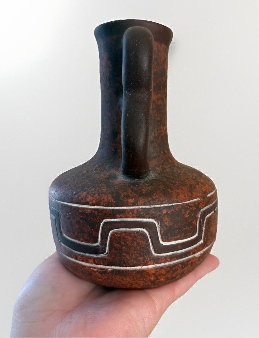 Vintage Popol Vuh Handcrafted In Mexico Red Black Clay Vase W/ Double Finger