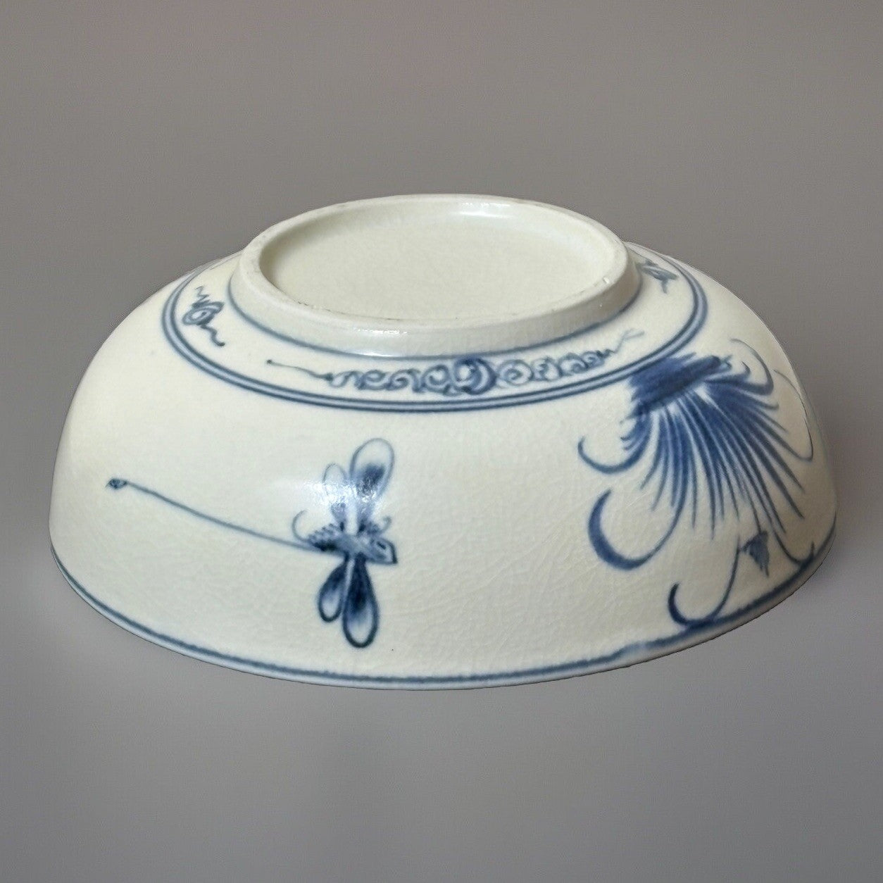 Arita Japanese Porcelain Bowl ca1700-1730 Kanzan & Jittoku Edo period White Blue