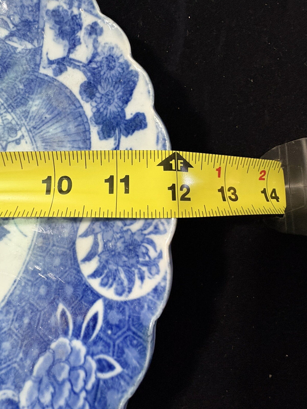 Antique Japanese Imari Porcelain Antique Blue and White Scalloped Plate