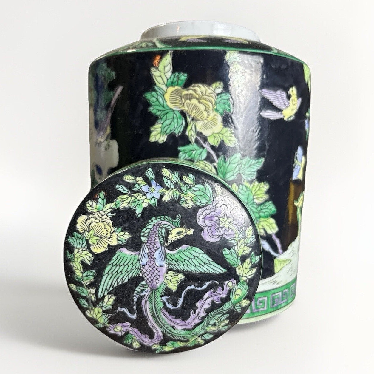 10” Antique Chinese Famille Noire Jar Vase Kangxi 御康熙製